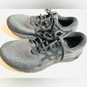 Black Athletic Sneakers